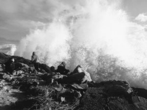 la vague noir et blanc