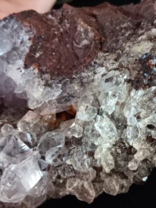 Diamants bruts sur roche mère Afrique du Sud