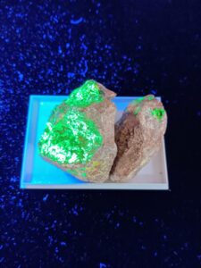 Autunite sous uv