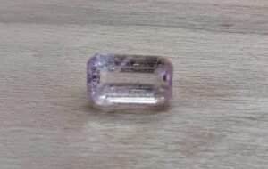 Kunzite gemme